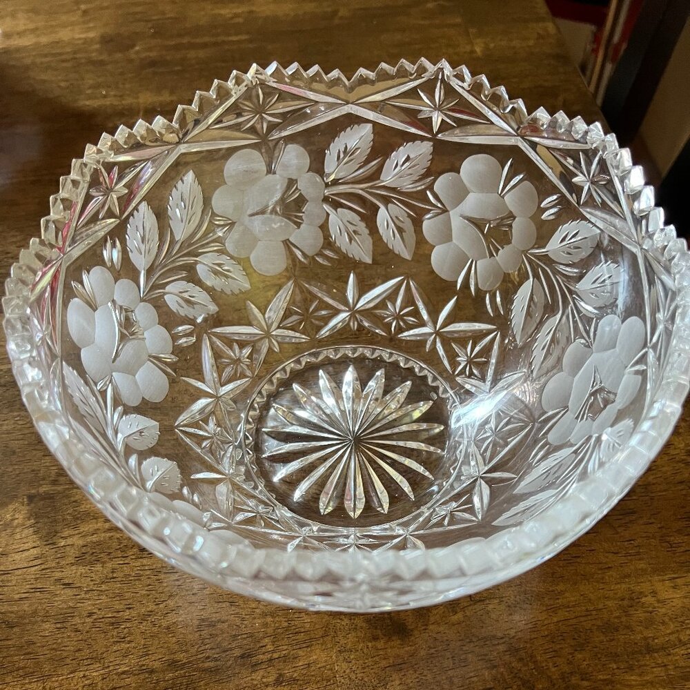 Rare find Vintage Yugoslavian Lead Crystal Hand Cut Roses Etched 8.5" Bowl